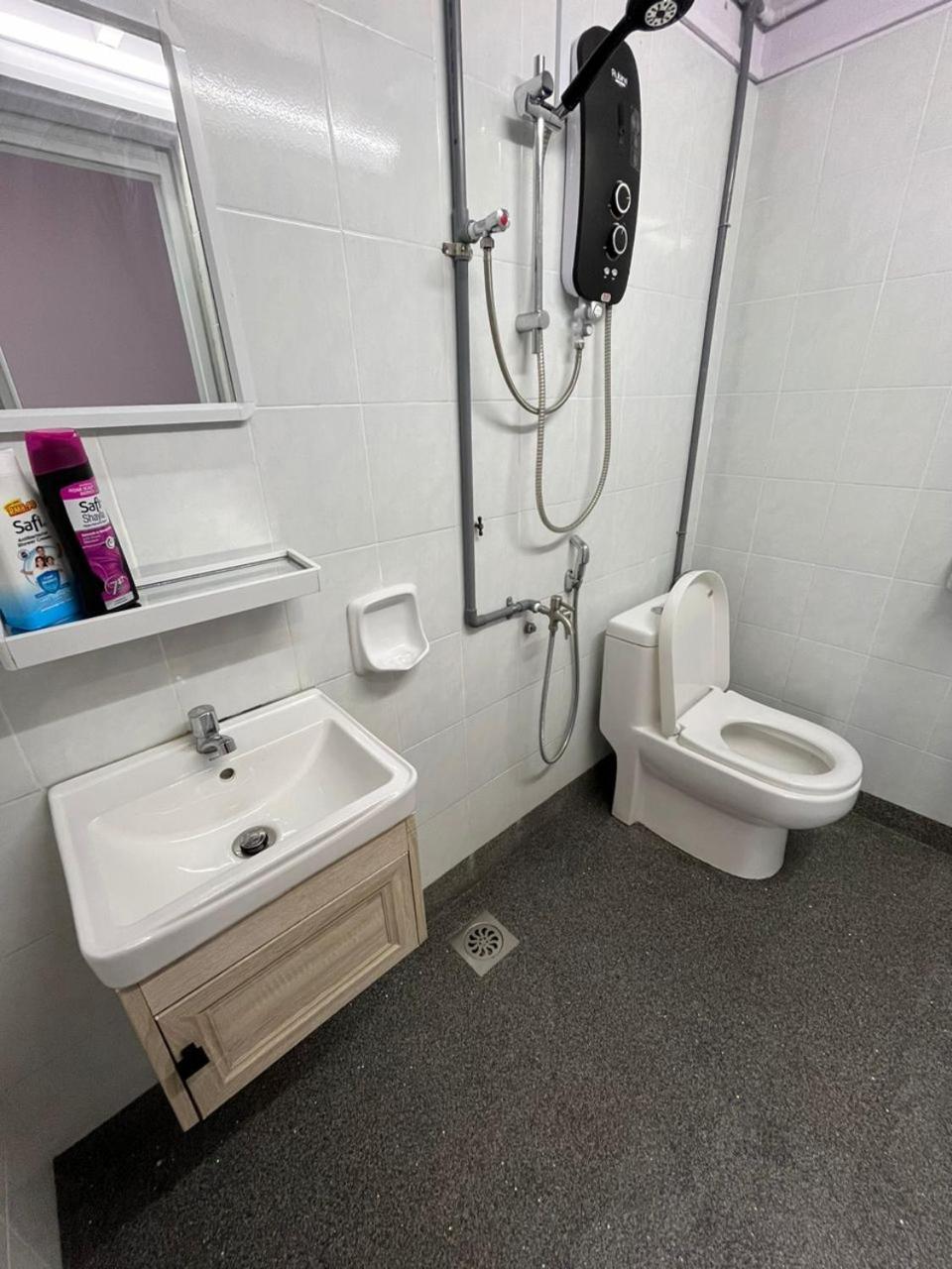 Mersingfirstfloor丰盛港二楼民宿 エクステリア 写真